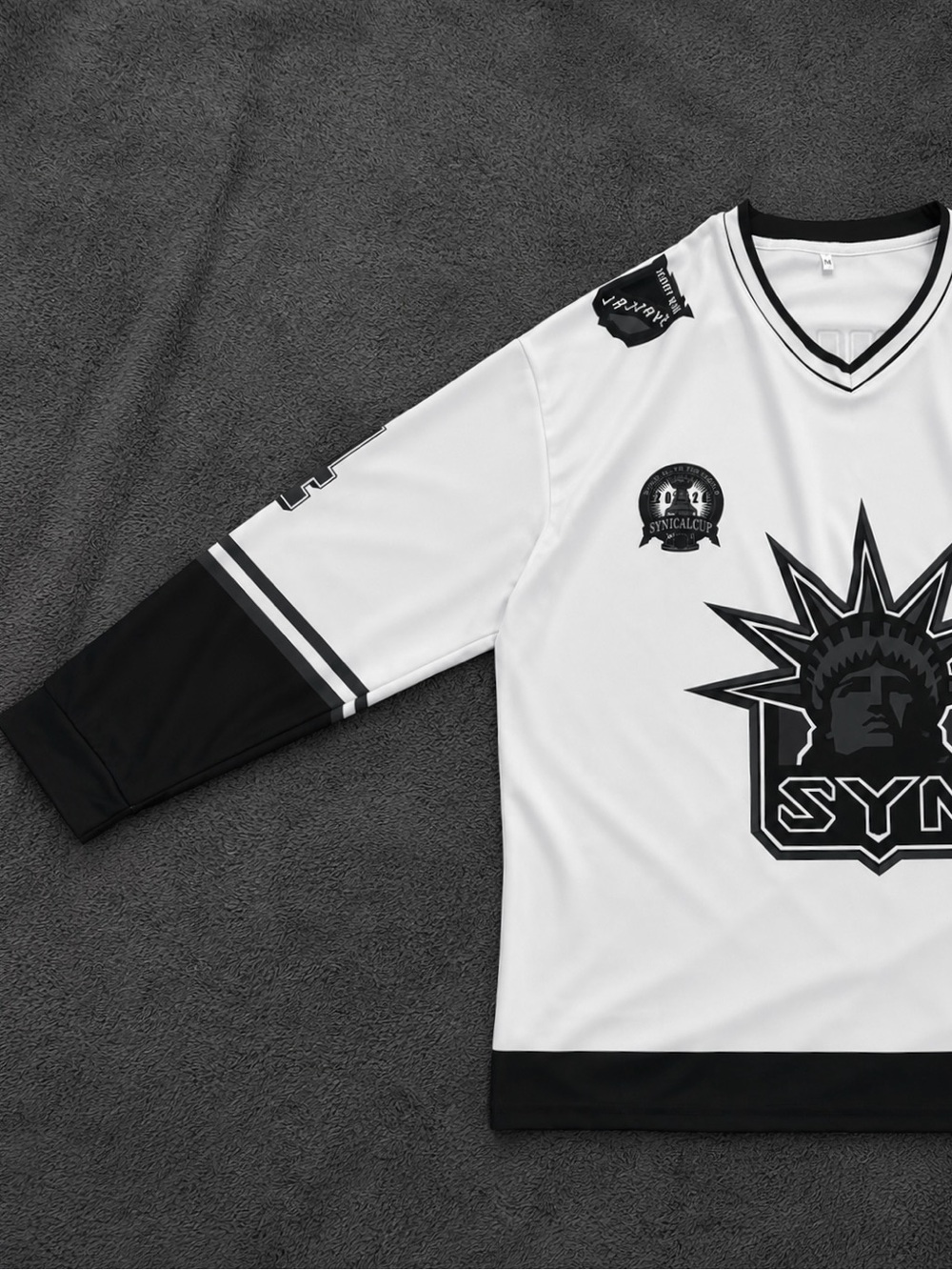White & Black Men’s Jersey with Graphic Crest